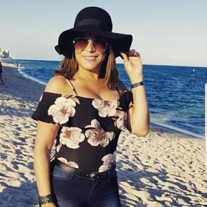 Meet your Posher, Jackye